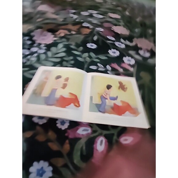 Who Wants and Old Teddy Bear? by Ginnie Hofmann 1978 Childrens Softcover Book - Picture 3 of 9